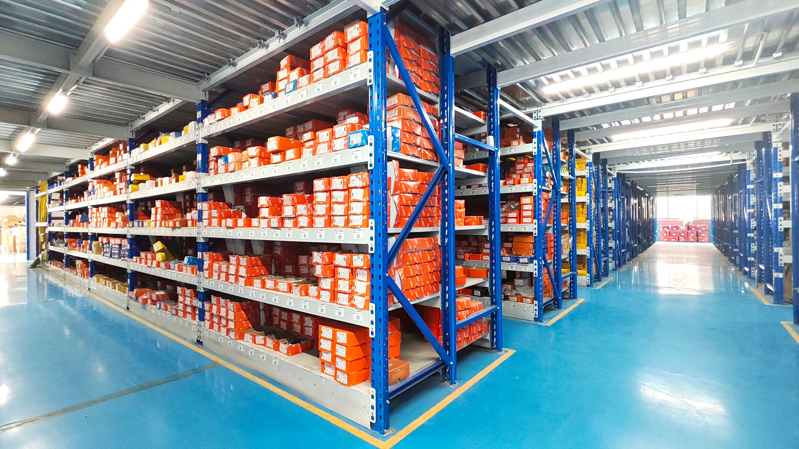 ZhongKe warehouse shelves